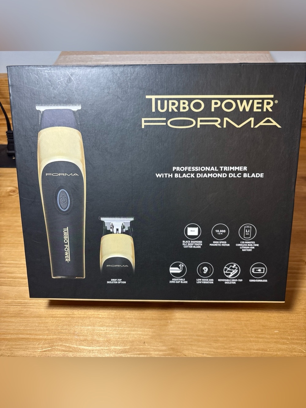 Turbo Power Forma Trimmer Magnetic Motor Technology Gold | TPFT1